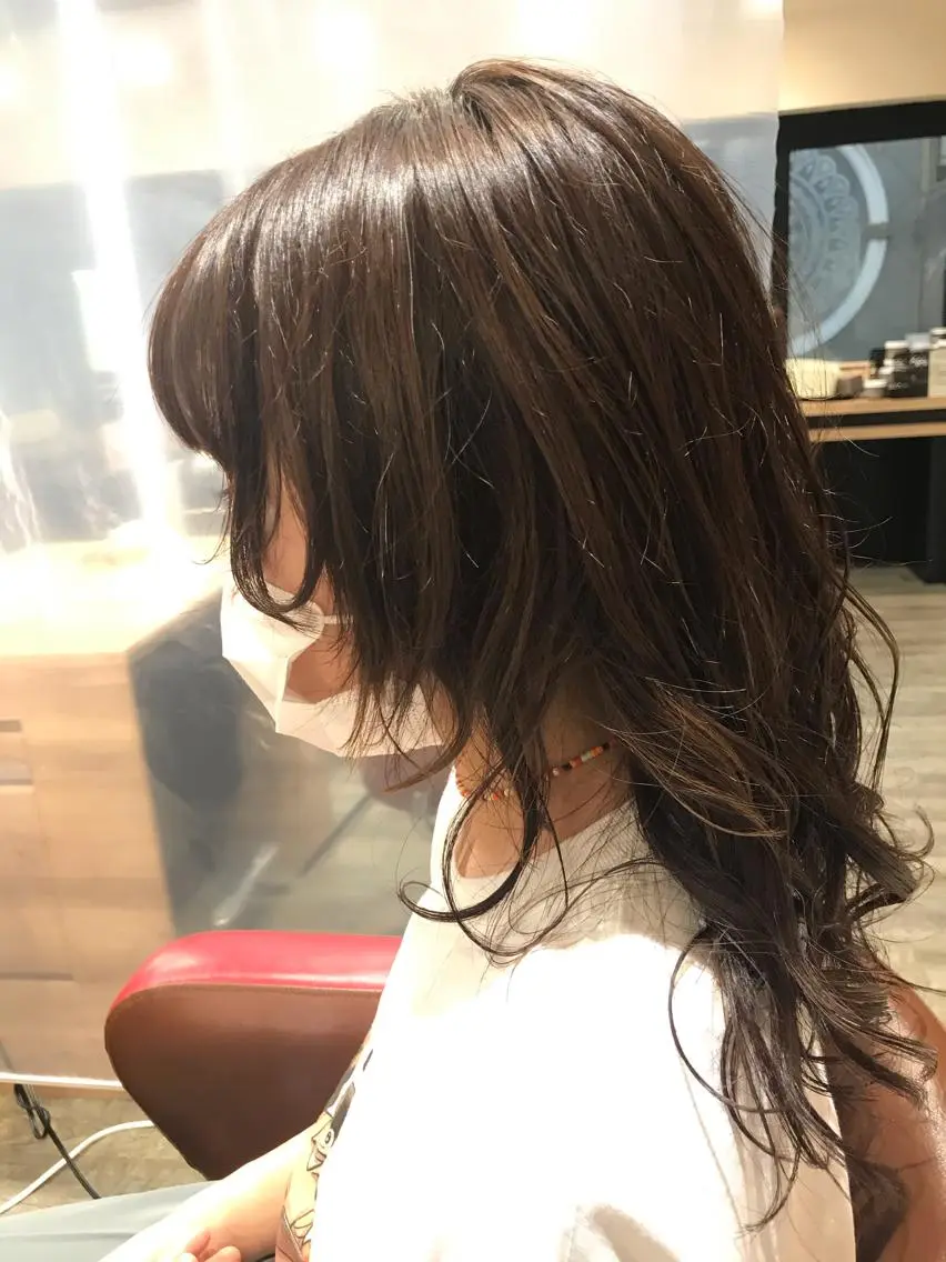 セミロング カラー ウルフカット 限定クーポン 💕大量更新ブリーチのヘアスタイル