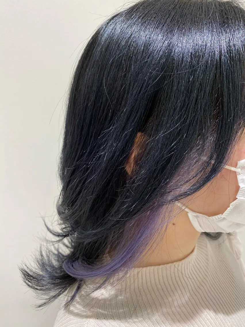ミディアム パープルカラー equal銀座 黒田💚のヘアスタイル