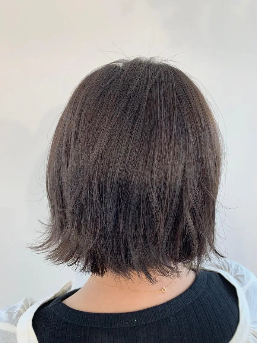 ミディアム カラー パーマ ヘアアレンジ アッシュ ベージュカラー パープルカラー ボブ 加藤 綾華のヘアスタイル
