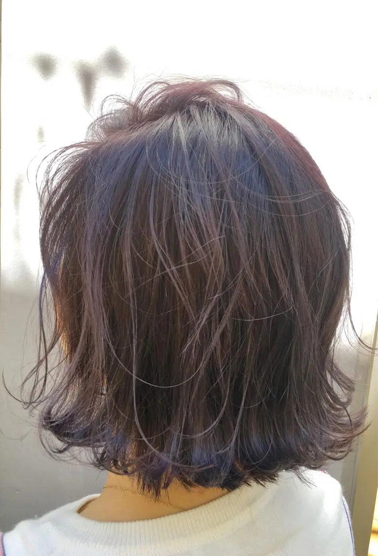 ミディアム カラー 長谷川 香織のヘアスタイル