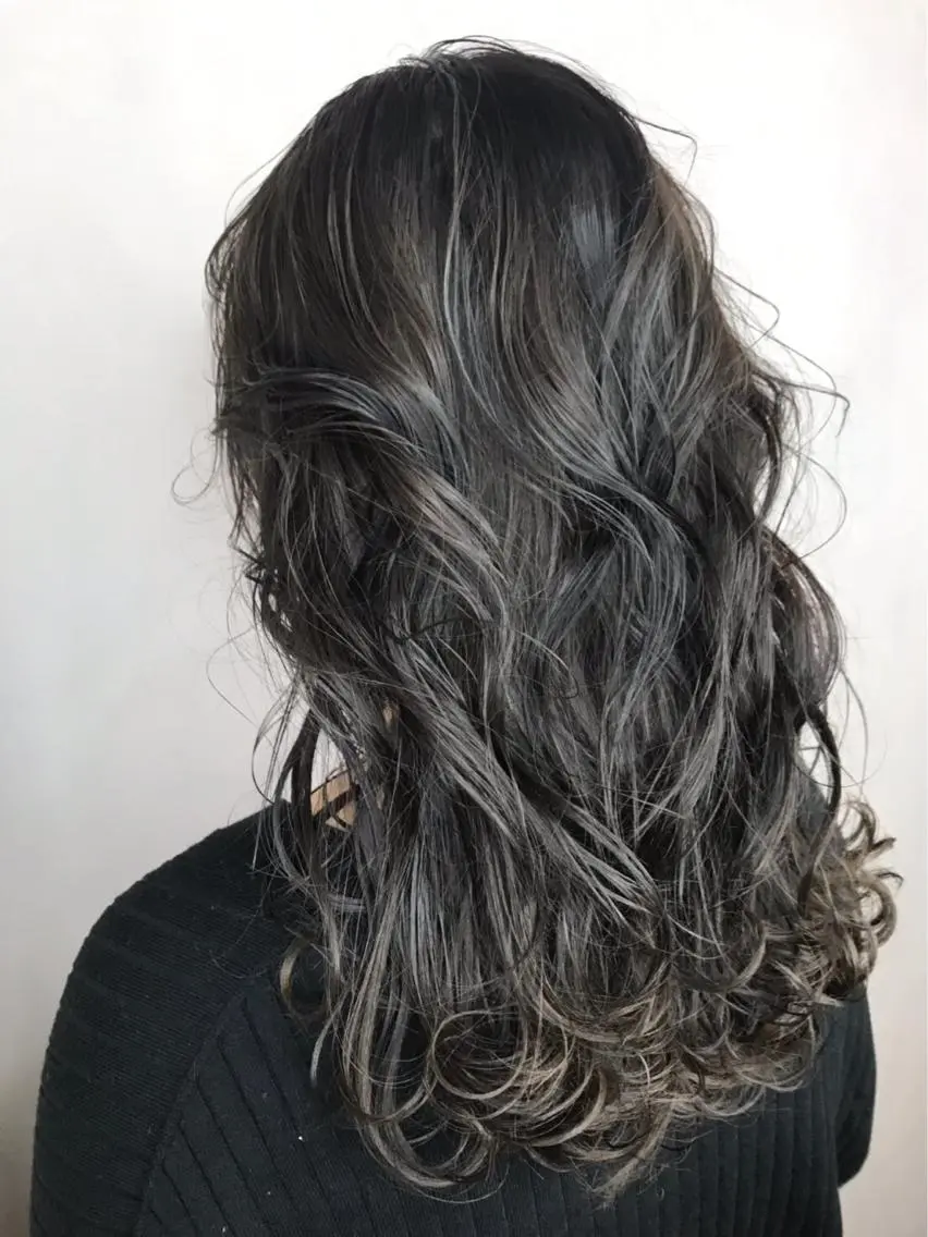ロング カラー BROCANTE立川 karasawa.nのヘアスタイル