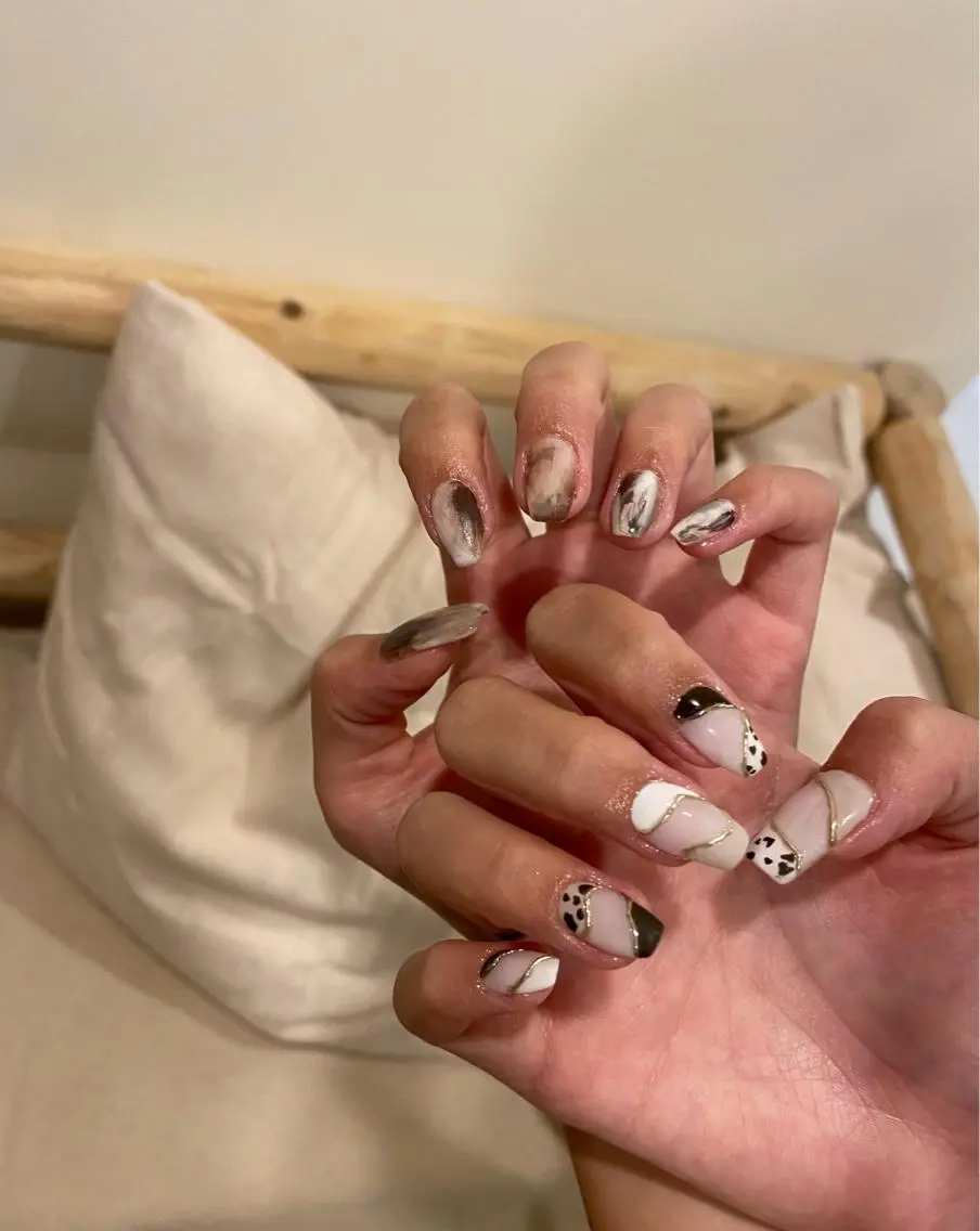 ネイル アニマル柄 nail salon CHEのネイルデザイン