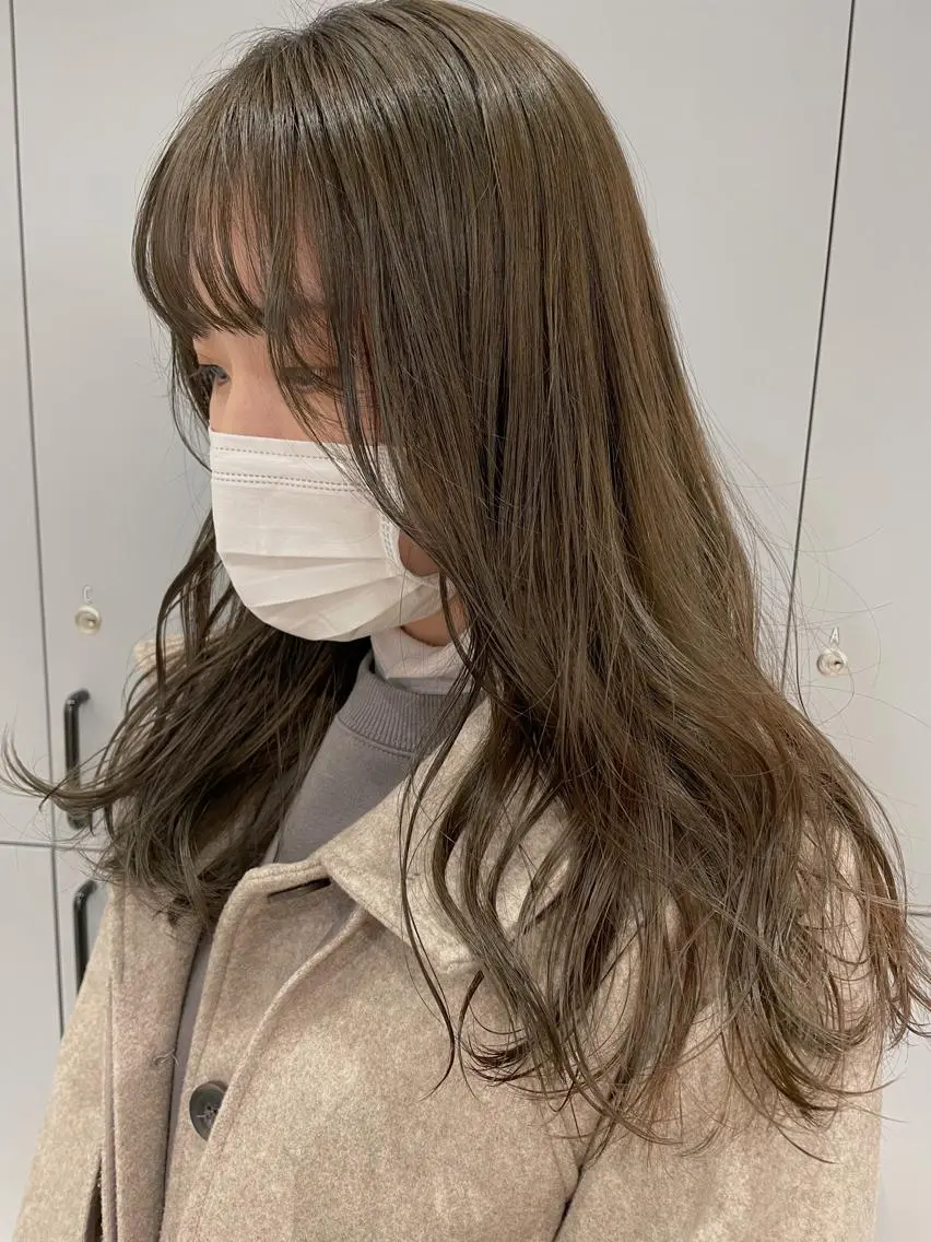 ロング カラー オリーブカラー カット ヘアカラー 狩野 羅夢のヘアスタイル