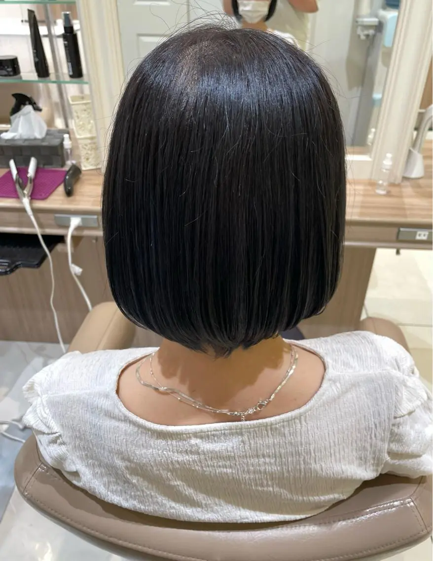 ショート カラー 渡部 恭子のヘアスタイル