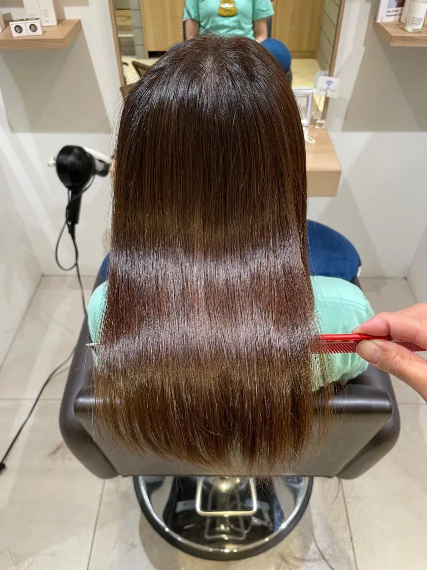 ミディアム カラー ブリーチ ケアブリーチ ダブルカラー イヤリングカラー ハイライトカラー ヘアカラー 縮毛矯正 宮澤 タケル ミディアムヘアのヘアスタイル