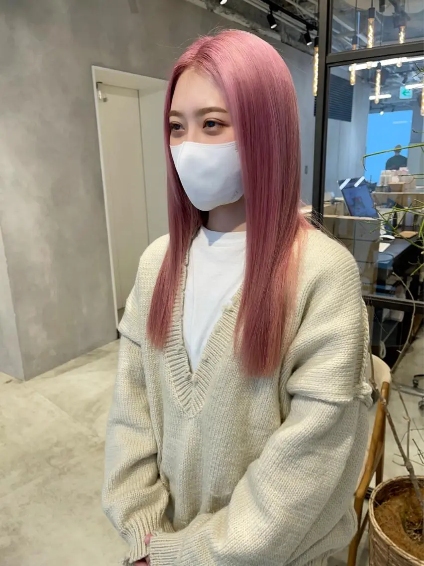 ロング カラー ピンクカラー 🦋レイヤーカット ミドリカワ🦋のヘアスタイル