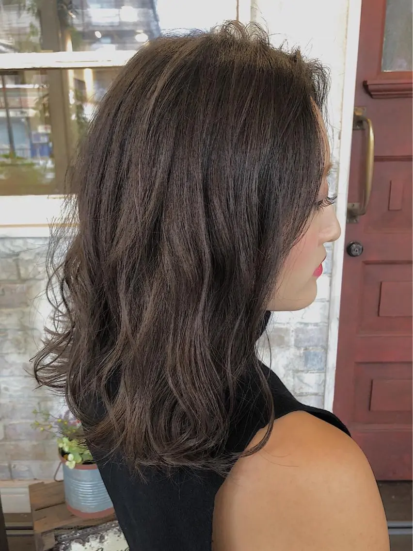 ミディアム カラー グレージュ カット 縮毛矯正 hair salon Zöld.のヘアスタイル