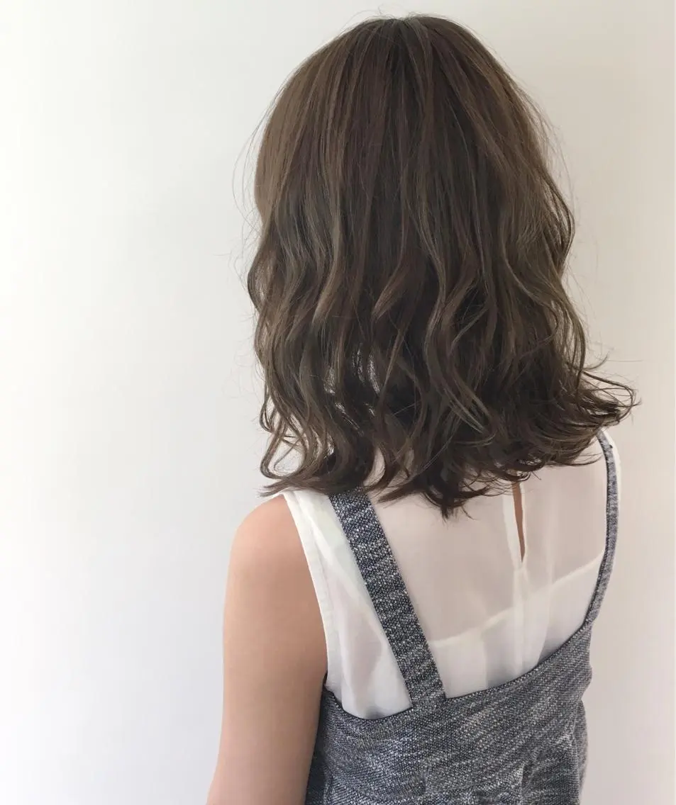 ミディアム アッシュ ボブ/縮毛矯正 🌟梅田盛一🌟のヘアスタイル