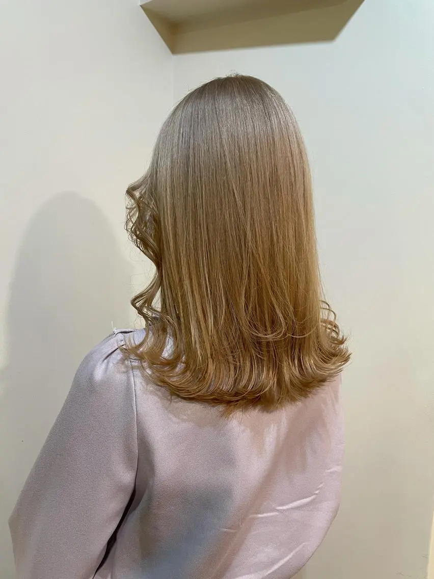 セミロング カラー パーマ ヘアアレンジ メンズ キッズ ネイル マツエク・マツパ メンズブリーチ メンズハイトーン ブリーチ ケアブリーチ ハイトーンカラー 🌿丁寧なカウンセリ ング/Naoki🌿のヘアスタイル