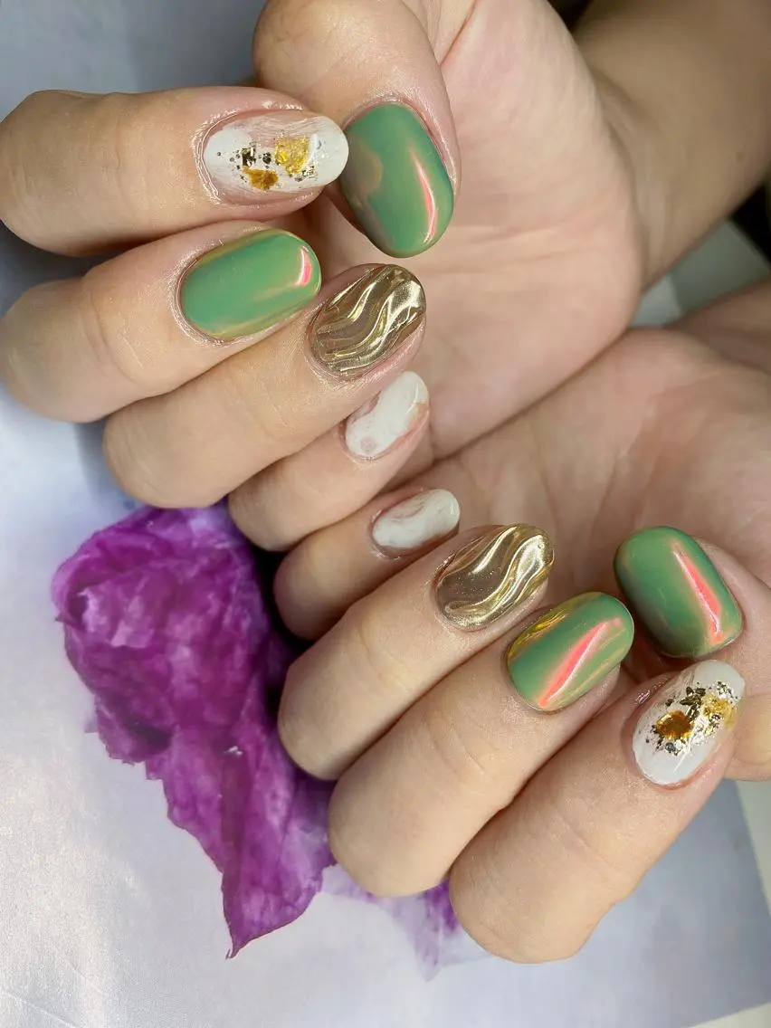 ショート ハンドネイル NAILSALON 🍔Timna🍟のネイルデザイン