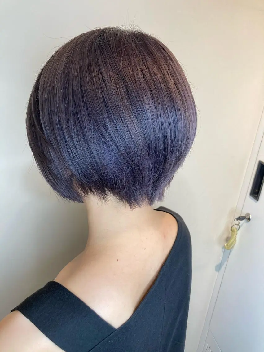 ショート カラー 前下がりボブ ブリーチ ディープラベンダー ラベンダーカラー ボブ カット ヘアカラー トリートメント 高木 陽平のヘアスタイル