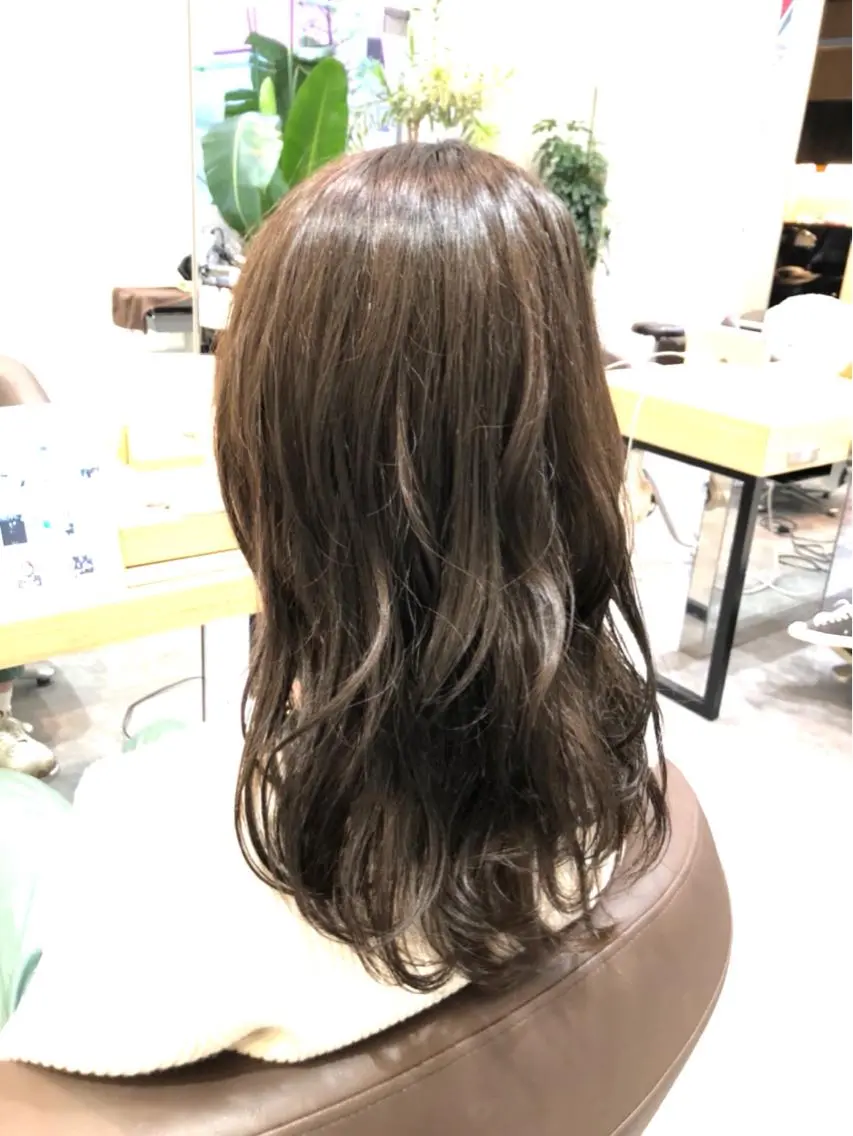 セミロング 似合わせカットカラー 望月一生のヘアスタイル
