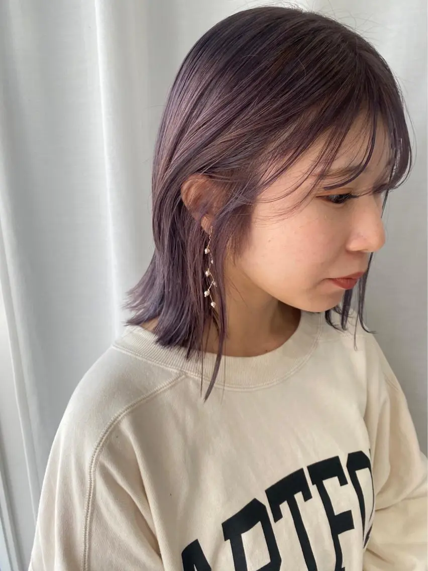 ミディアム カラー ヘアアレンジ ラベンダーカラー ヘアカラー トリートメント lani ブリーチ /ダブルカラーのヘアスタイル