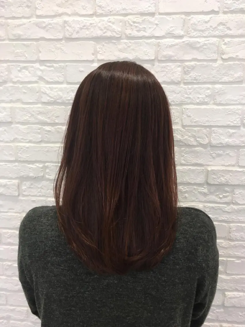 セミロング ブリーチしてても 綺麗にかかる縮毛矯正のヘアスタイル