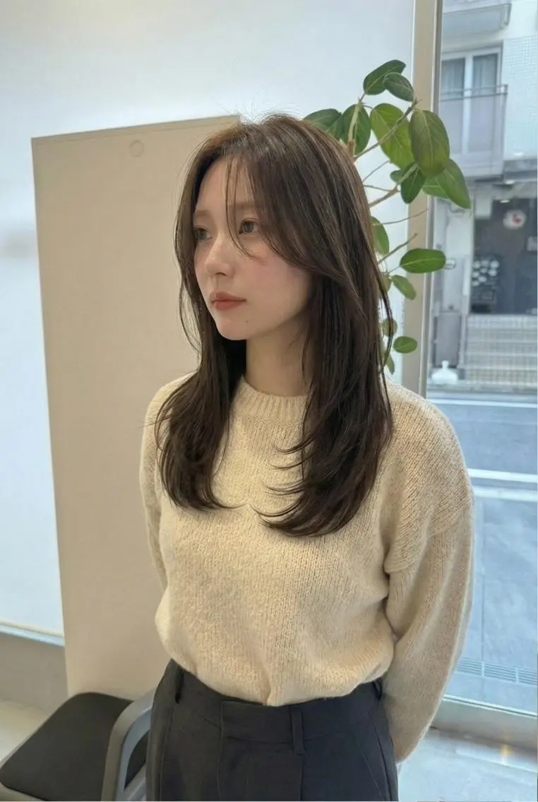 セミロング tre.甲子園口店/ レイヤーカットのヘアスタイル