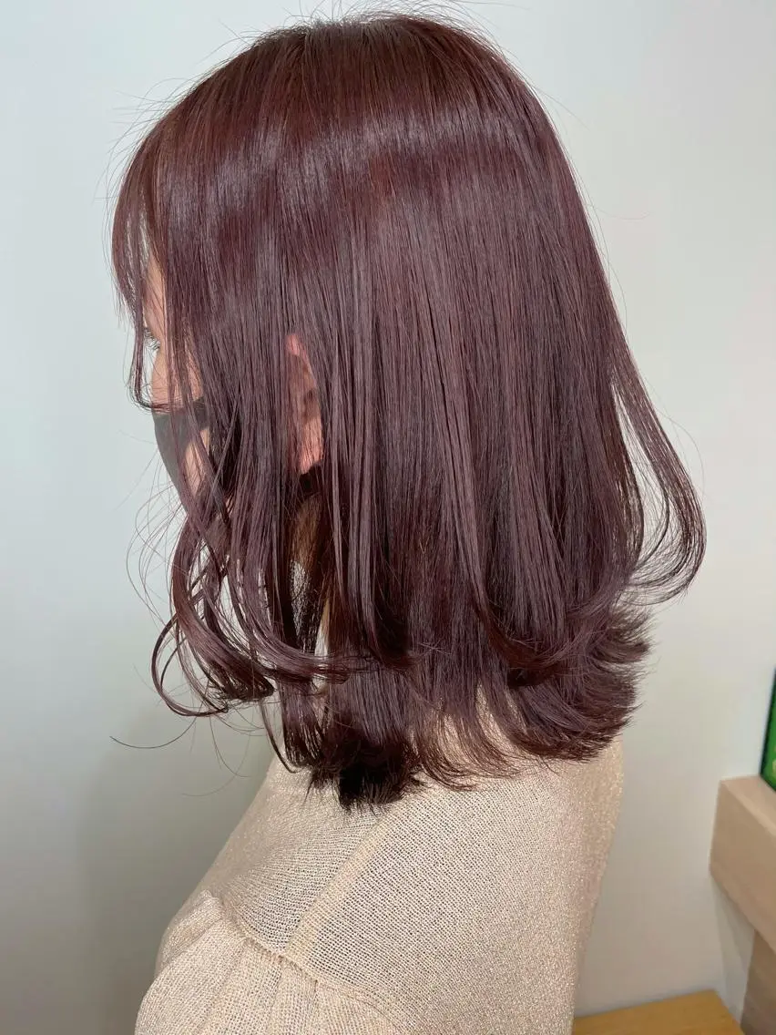 ミディアム カラー ブリーチ ブリーチなしカラー ピンクカラー 佐藤 魁人のヘアスタイル