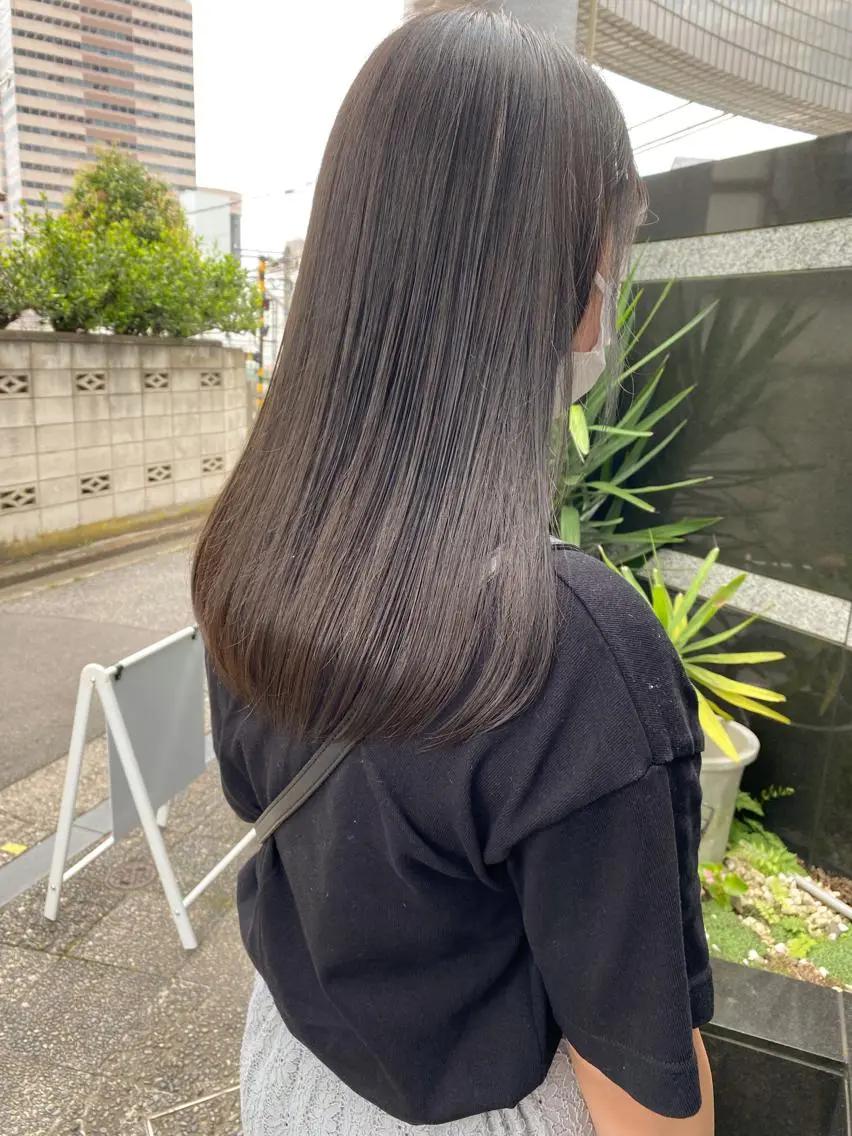 ロング カラー ベージュカラー オリーブベージュ ヘアカラー トリートメント fit stand /HIIRAGIのヘアスタイル