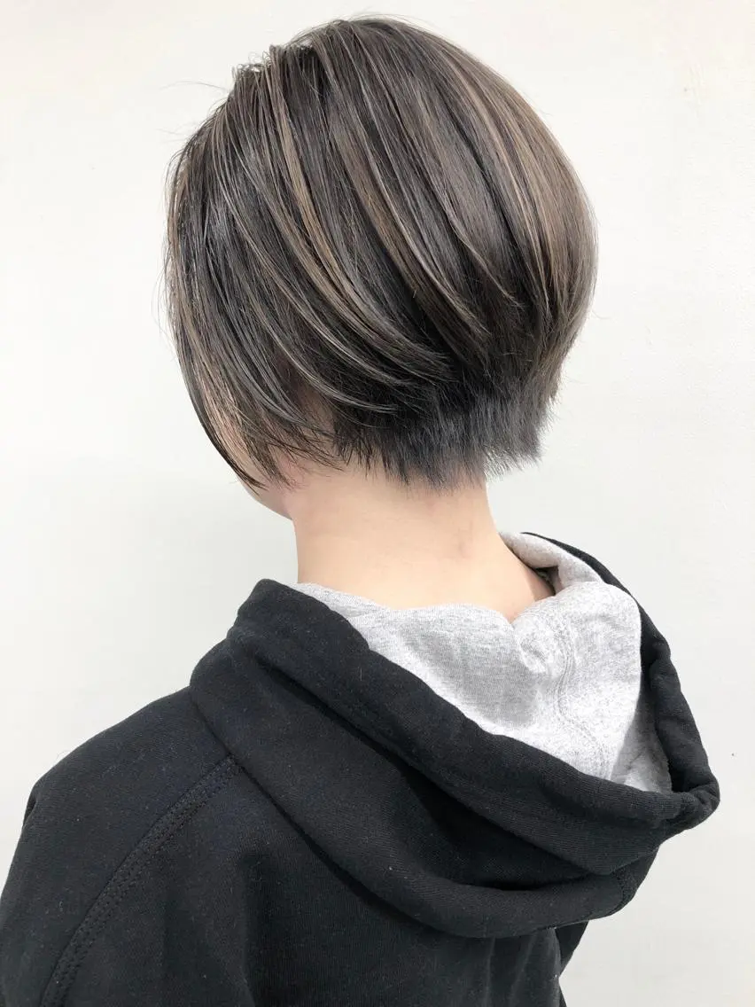 ショート ハイライト ショートヘア ヘアカラー トリートメント 小澤大輔 YOLO hairのヘアスタイル