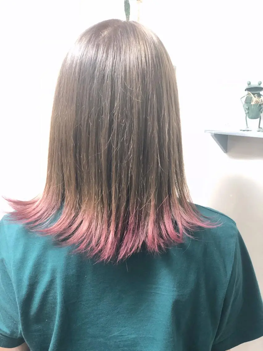 ミディアム カラー パーマ ヘアアレンジ カット ヘアカラー トリートメント 推し活専用 【派手髪】飯野ゆかりのヘアスタイル