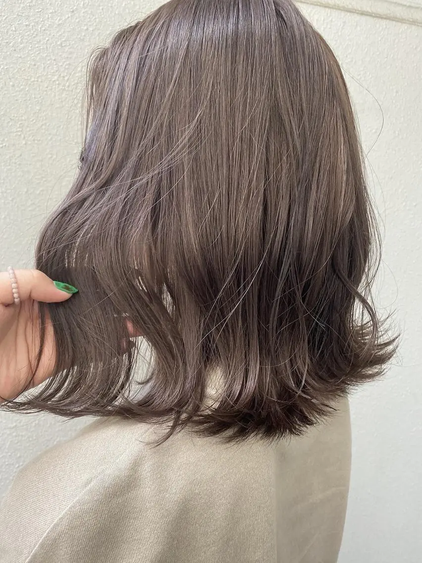 カラー ベージュカラー ブリーチ 中村 彩夏のヘアスタイル