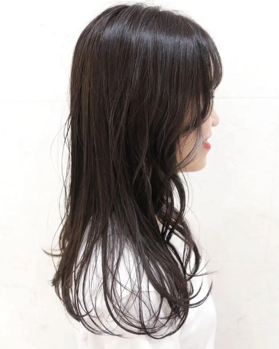 ロング カラー アディクシーカラー シルバー カット ヘアカラー トリートメント 斉藤 貴也のヘアスタイル