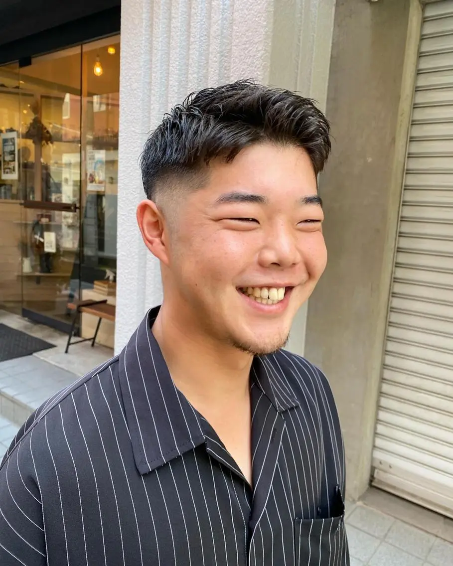 ショート メンズ フェードカット メンズ特化 岸本 阪急六甲サロンドロイのヘアスタイル