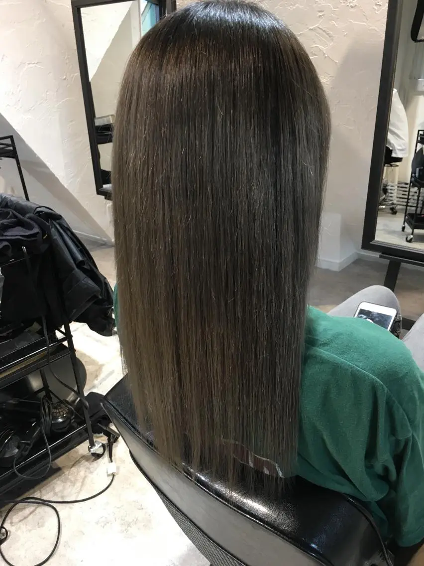 ロング MK エムのヘアスタイル