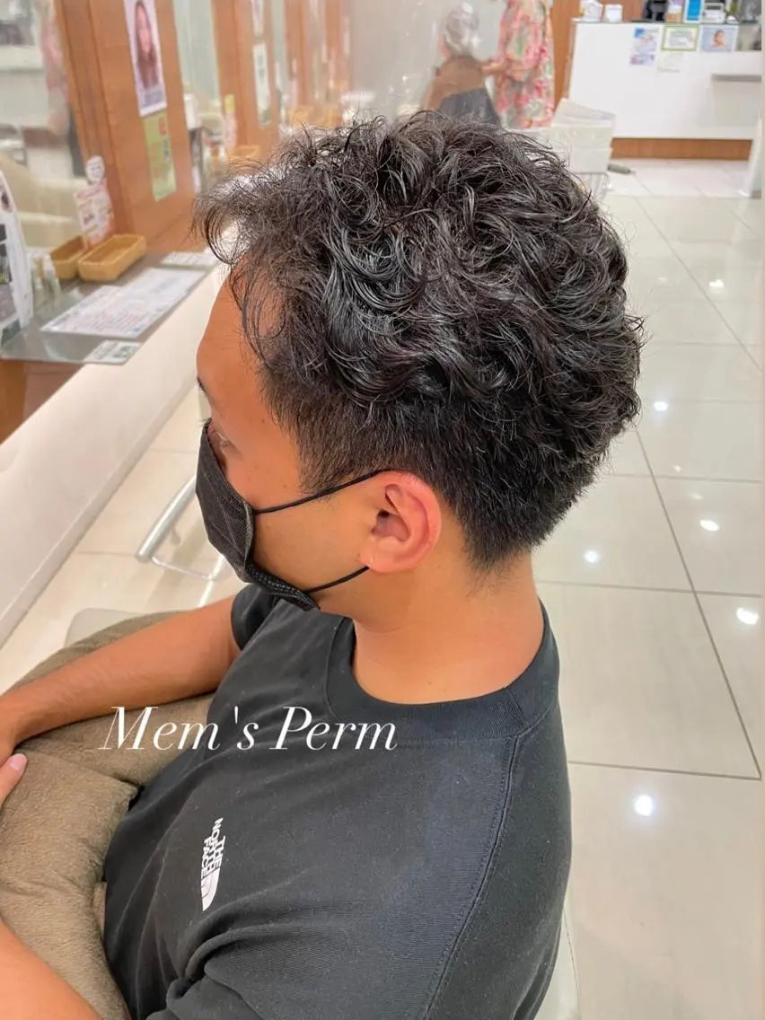 パーマ メンズ メンズパーマ ニュアンスパーマ たつみ ひかる🧸のヘアスタイル