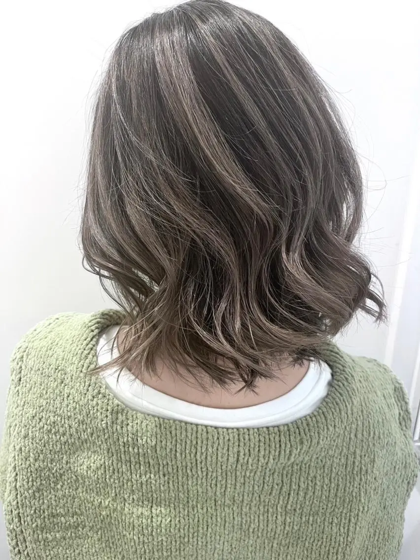 セミロング カラー ブリーチ ハイトーンカラー レイヤーカット 🐺青木光太朗 ウルフ/レイヤー🐺のヘアスタイル