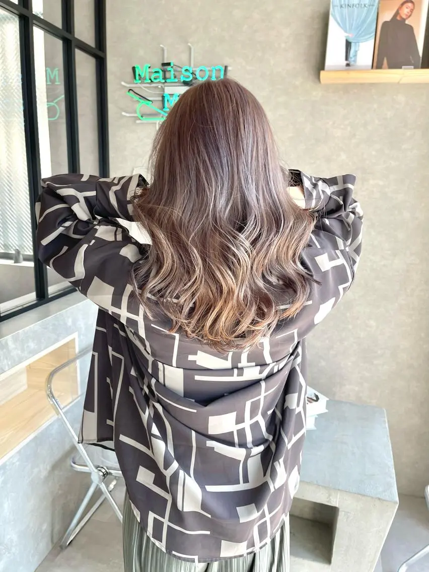 ミディアム カラー カット ヘアカラー トリートメント 一ノ瀬 暁のヘアスタイル