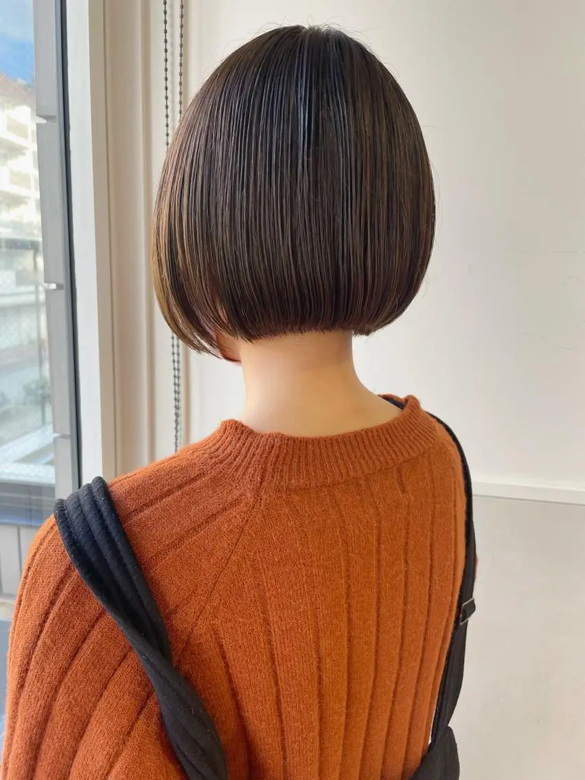 ショート カラー ボブ 齋藤 咲のヘアスタイル