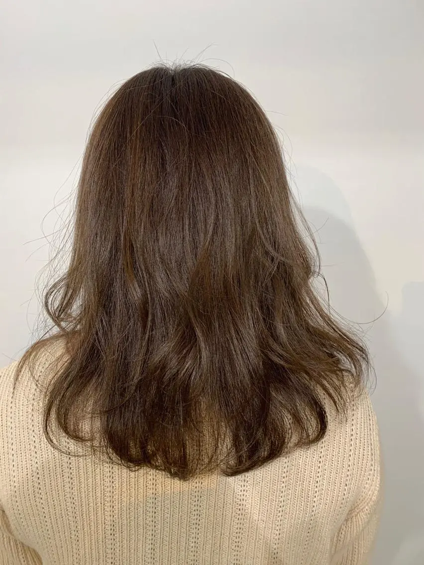 ミディアム カラー パーマ ヘアアレンジ ベージュカラー 加藤 綾華のヘアスタイル