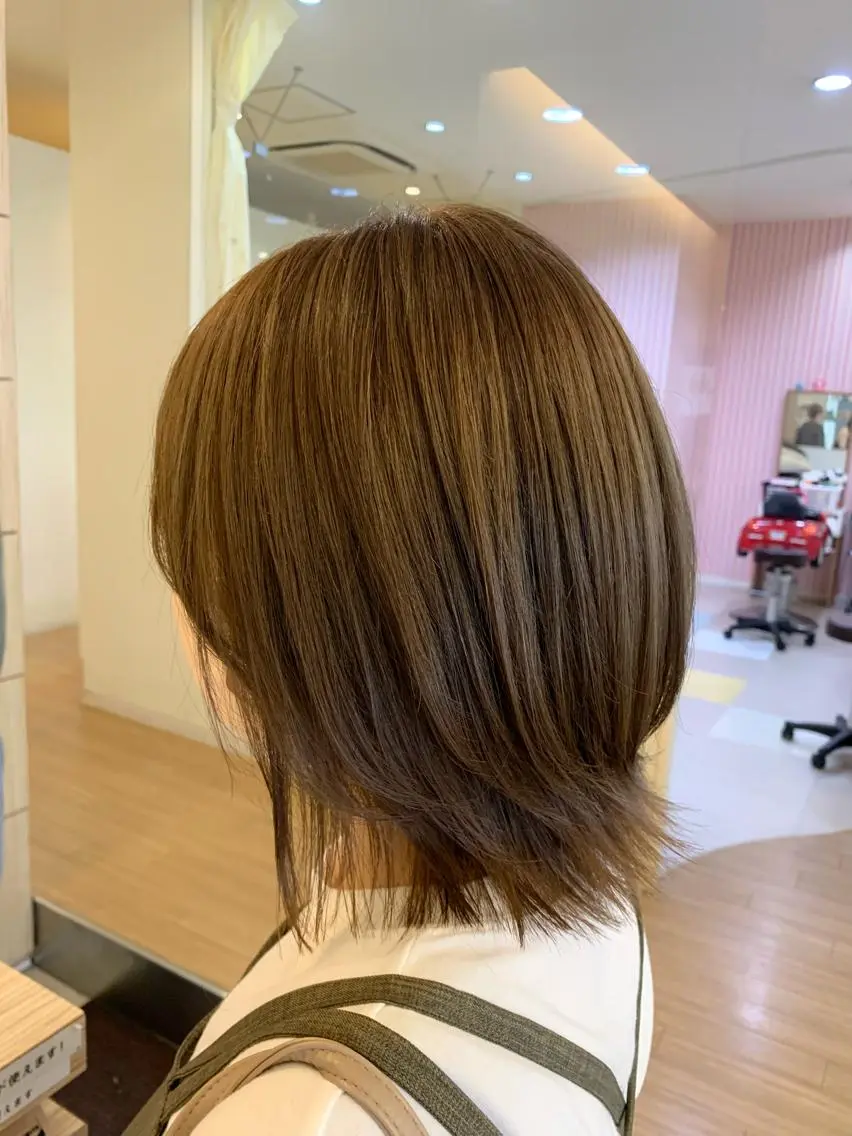 ショート レイヤーカット 板倉 花連 💌リピーター様へ↓のヘアスタイル