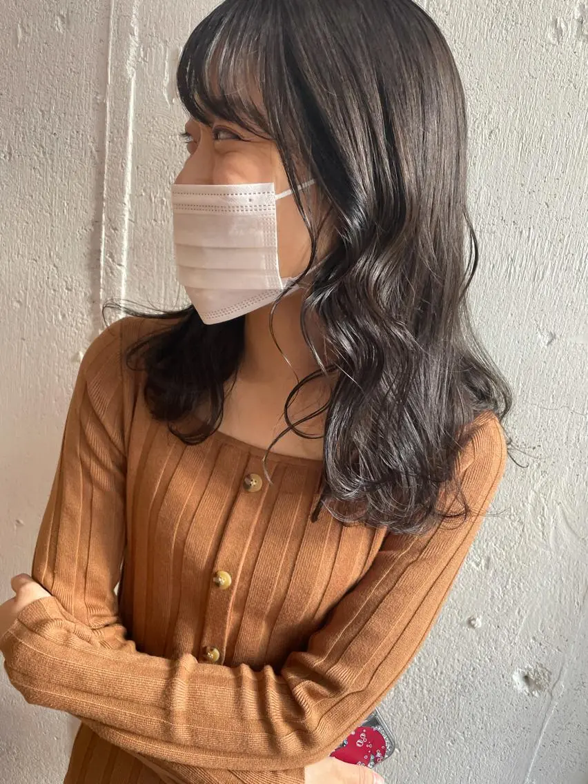 セミロング カラー 透明感カラー hisano / ハイトーン・透明感のヘアスタイル
