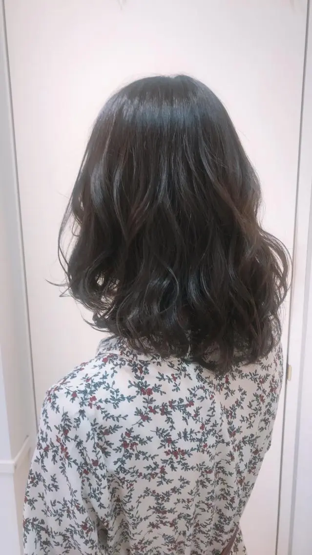 ミディアム 艶髪✨髪質改善カラー 楠本浩子のヘアスタイル