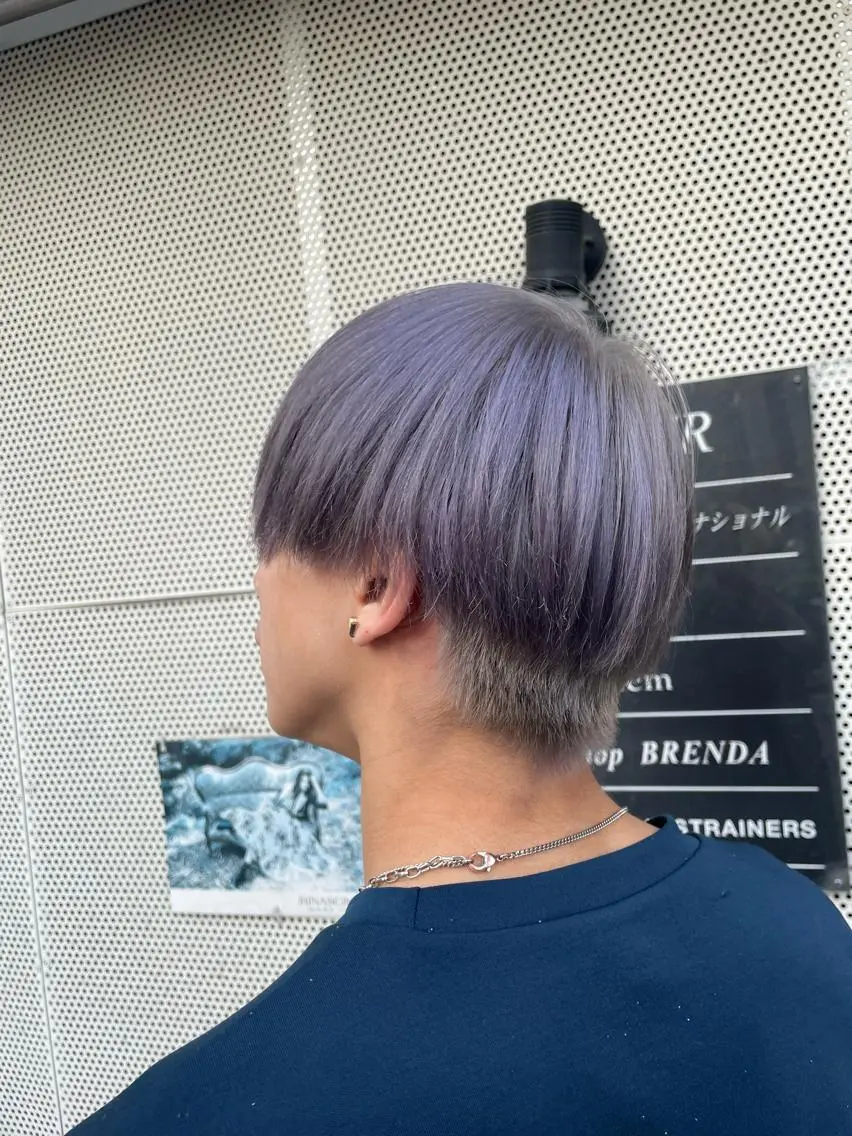 ショート メンズ メンズバレイヤージュ メンズブリーチ メンズハイライト メンズハイトーン メンズメッシュ ヘアカラー トリートメント 安田和洋 ブリーチカラー特化のヘアスタイル