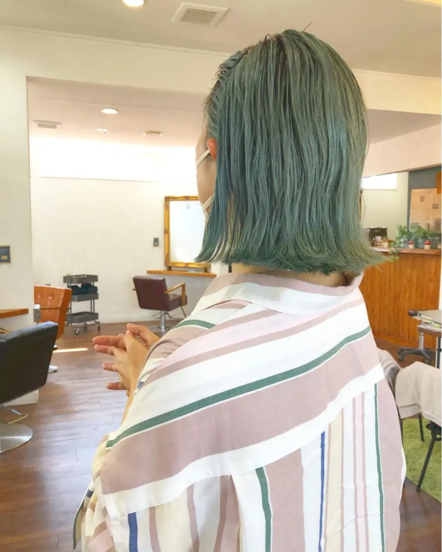 ショート カラー カット ヘアカラー トリートメント 江原 彩華のヘアスタイル