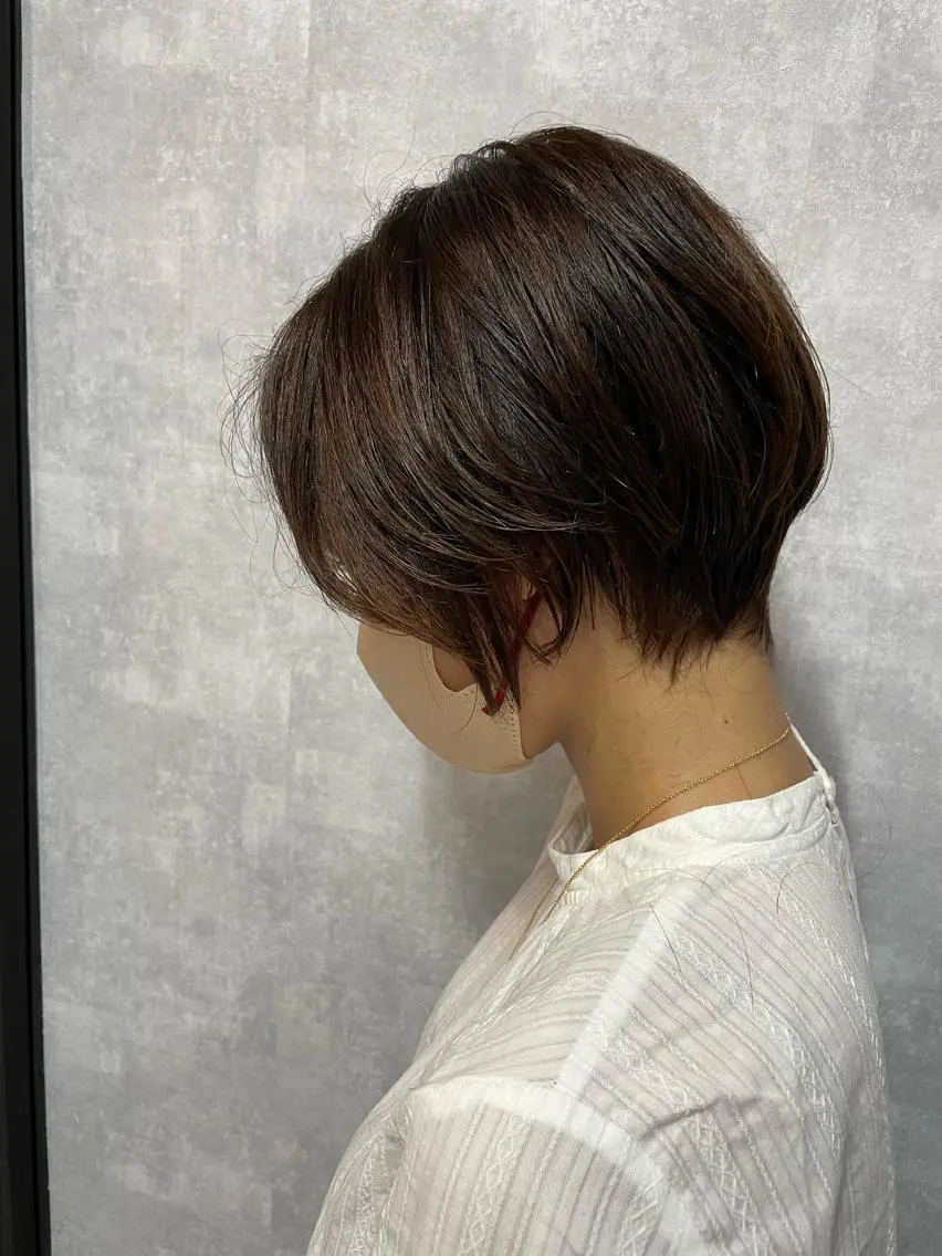 ショート 切りっぱなしボブ ショートボブ ハンサムショート 丸みショート アッシュ モテ髪/ボブ/ショー ト/アダチフウトのヘアスタイル