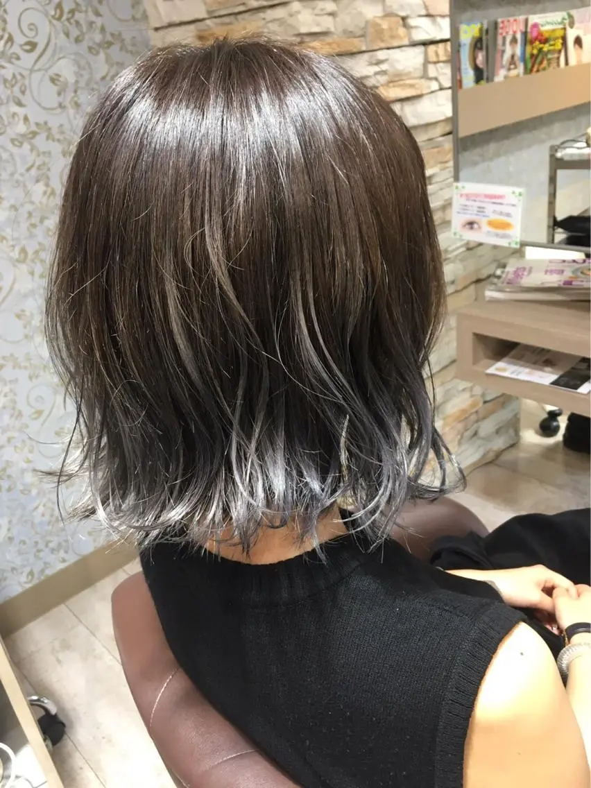 ショート カラー グラデーションカラー cherir髪質改善 パーソナルカラー診断のヘアスタイル