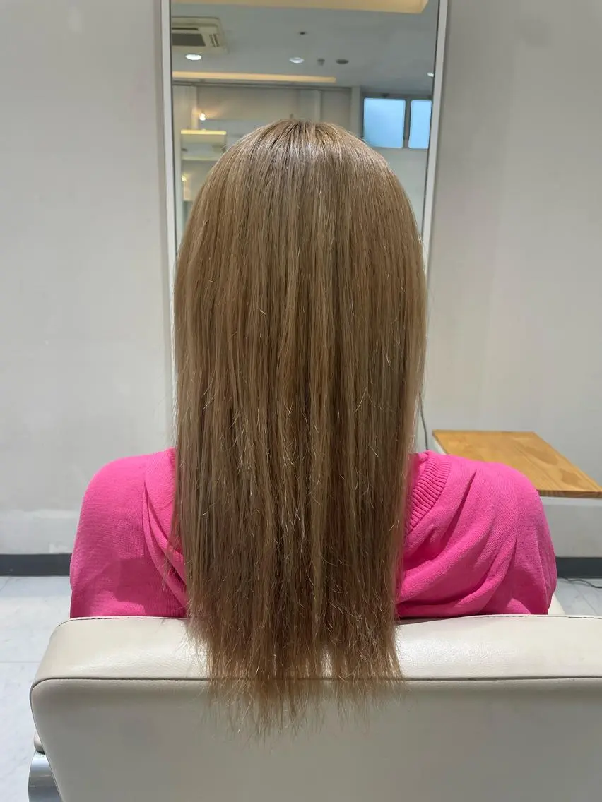 ロング 佐々木 麻衣のヘアスタイル