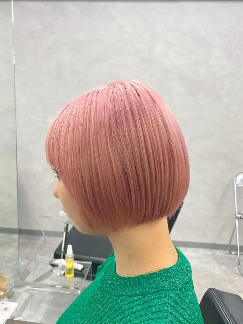 ショート カラー パーマ ヘアアレンジ キッズ ベージュカラー ブリーチ ケアブリーチ ハイトーンカラー ピンクカラー 大人スタイル 太田のヘアスタイル