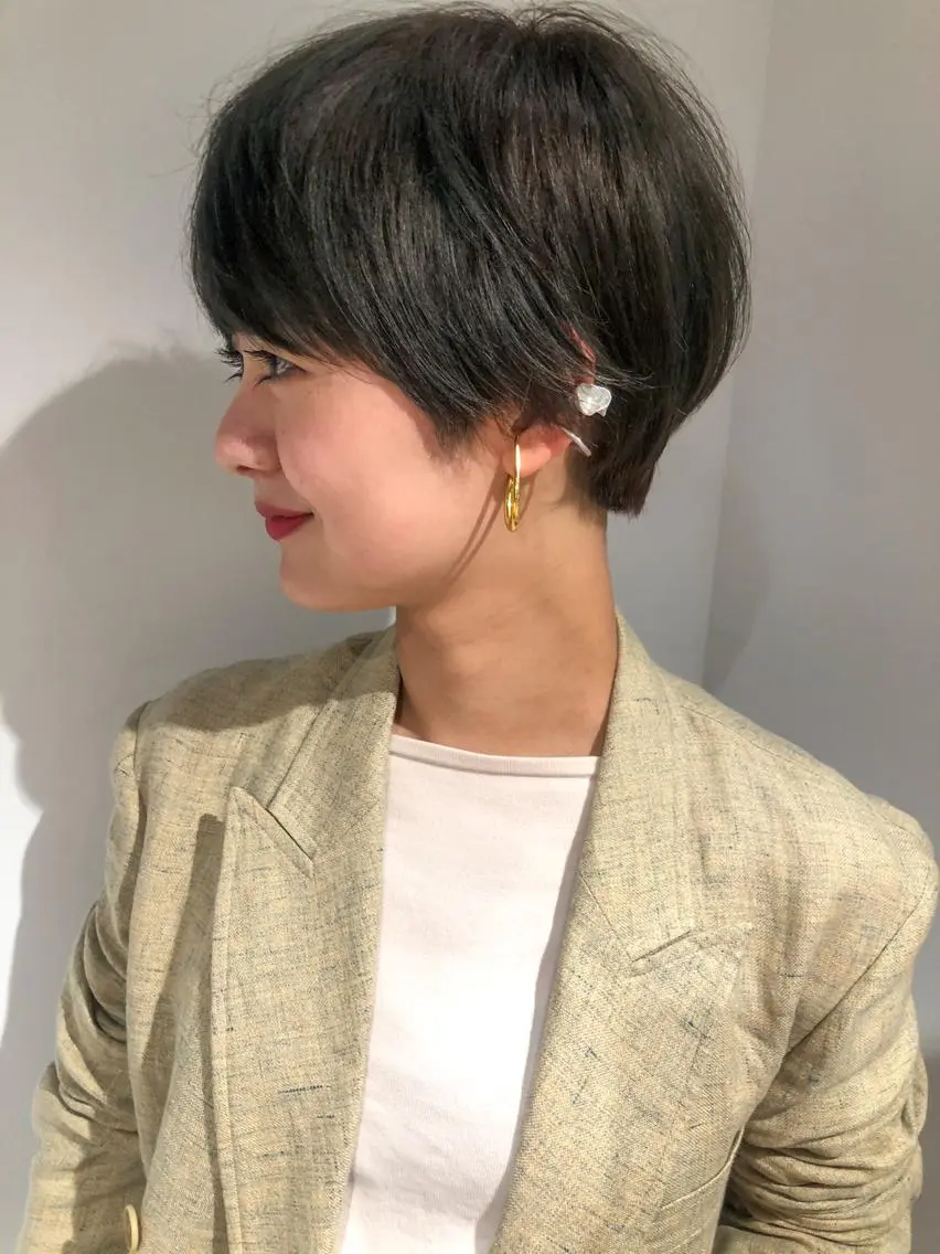 ショート カラー ショートボブ ベージュカラー オリーブベージュ ボブ ショートヘア カット ヘアカラー トリートメント センスをお届けします 大谷将生infpのヘアスタイル