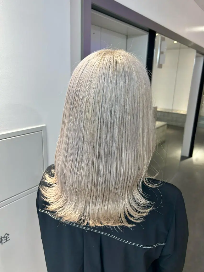 ミディアム ミディアムパーマ ボブ 髪質改善 レイヤーカット ヘアカラー トリートメント MiRI💜地毛級 エクステ✖似合わせ技のヘアスタイル