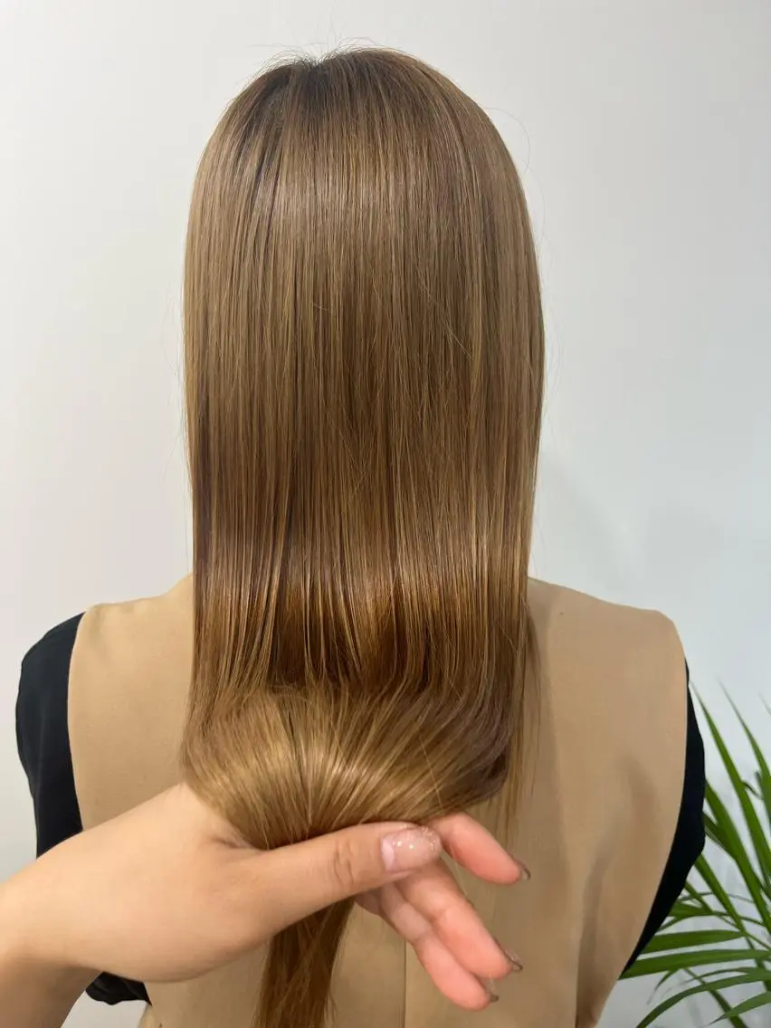 セミロング アッシュ ミルクティーブラウン ピンクブラウン ハイライト 髪質改善 HIROKO / 透明感暖色カラー🎀のヘアスタイル
