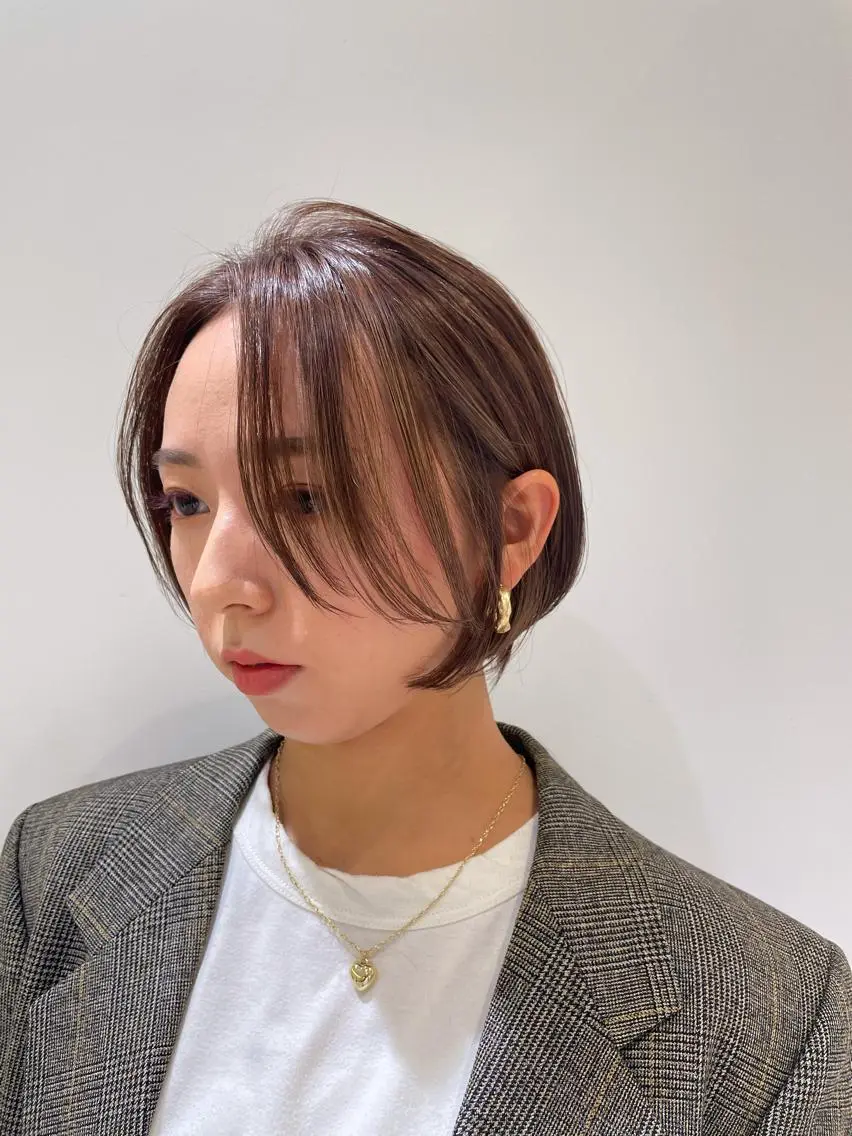 ショート カラー ARMONY秋山輝也 コテ巻き風パーマ特化のヘアスタイル