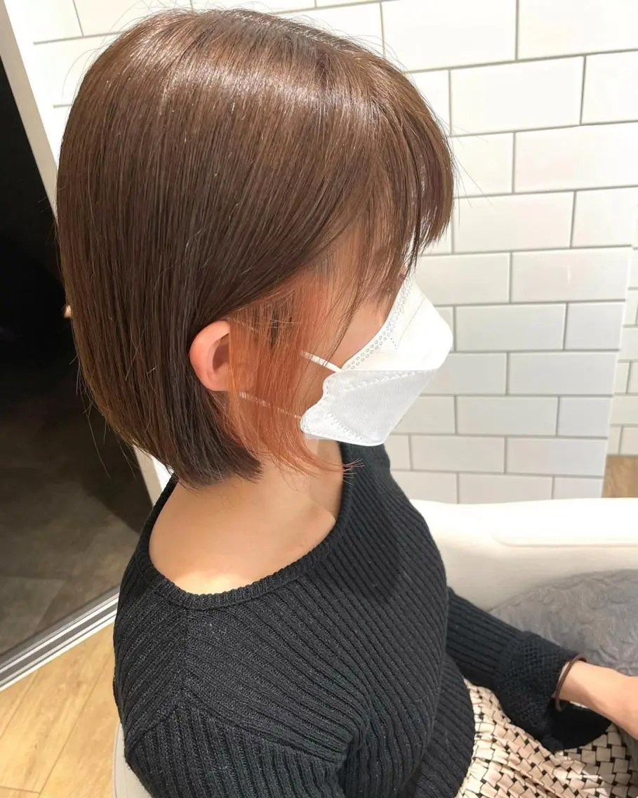 ミディアム カラー パーマ ヘアアレンジ メンズ キッズ ネイル マツエク・マツパ メンズインナーカラー ベージュカラー イヤリングカラー インナーカラー オレンジ 🫧垢抜けヘア🫧 SHIORIのヘアスタイル