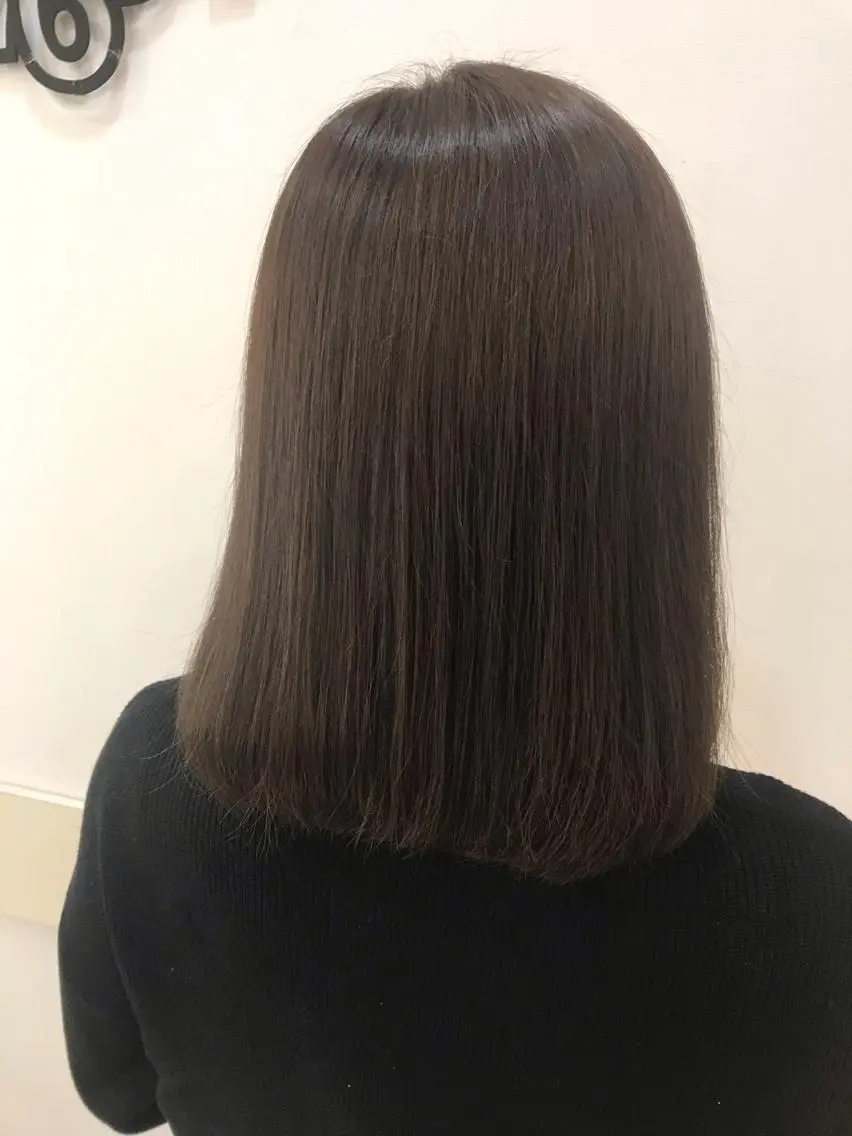 ミディアム カラー ヘアカラー トリートメント yukari 艶髪ヘアのヘアスタイル