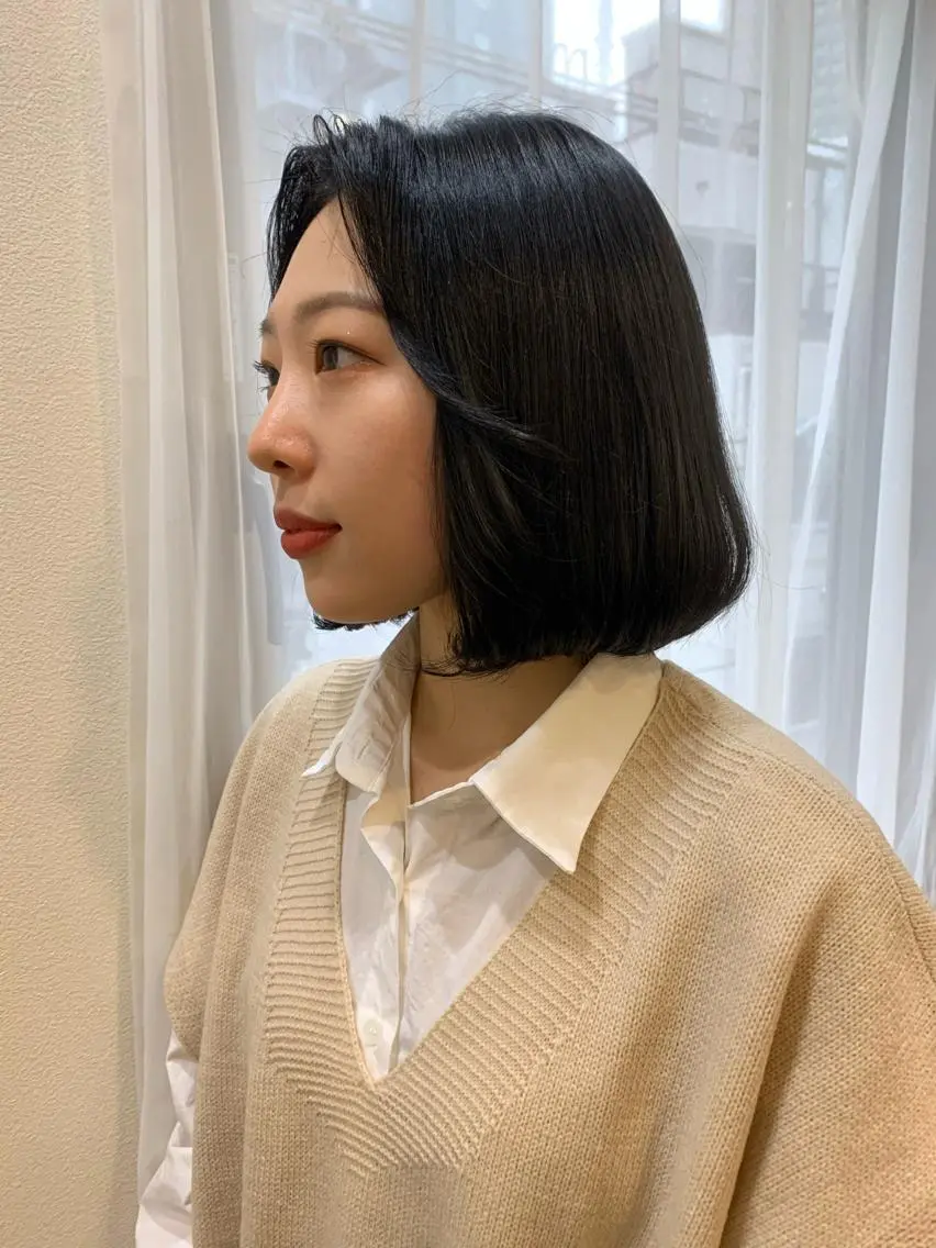 ショート カラー 黒髪 ブルーカラー ブルーブラック エギョモリ タンバルモリ 韓国×髪質改善特化 💍maki💍のヘアスタイル