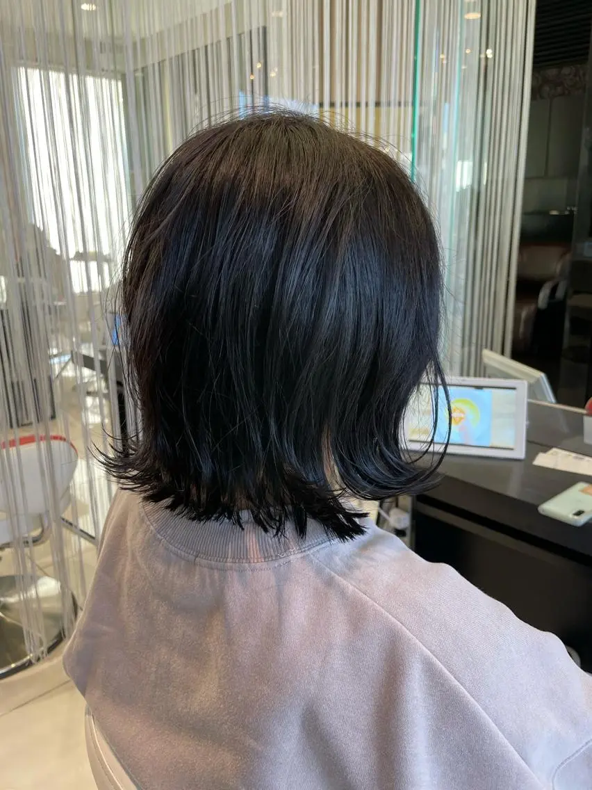 ミディアム ブリーチしてても 綺麗にかかる縮毛矯正のヘアスタイル