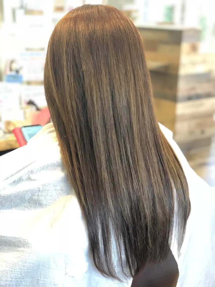 ロング カット ヘアカラー トリートメント 戸津川 隆人のヘアスタイル
